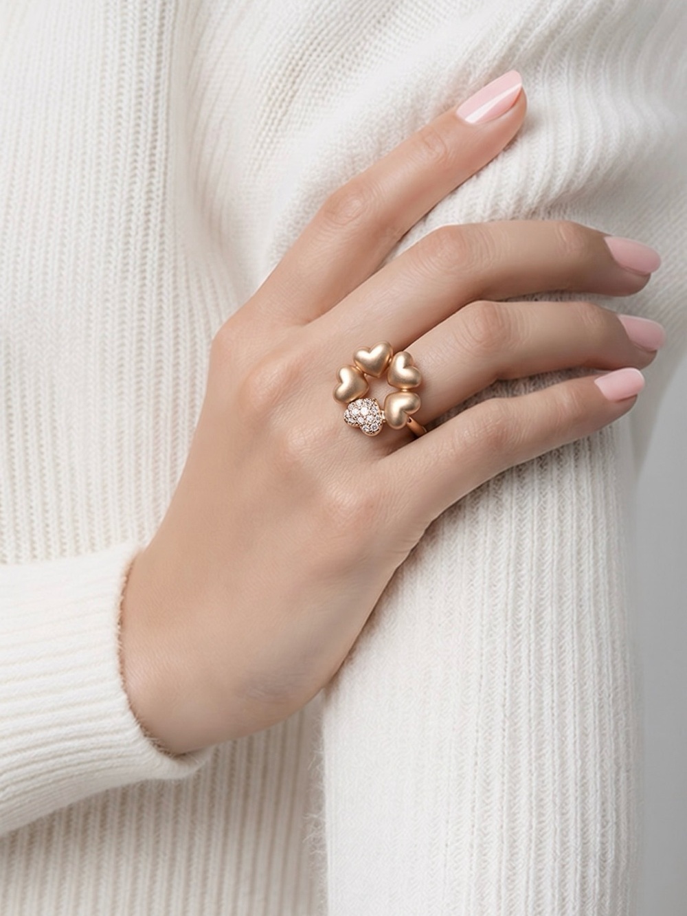 14K Rose Gold Five Heart Diamond Pavé Ring – Size 6.5 - Picture 4 of 14